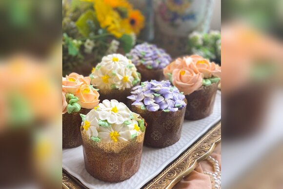 写真：あんフラワーケーキ